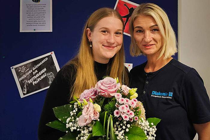 Ausbildung Pflegefachfrau Auszubildende mit Praxisanleiterin